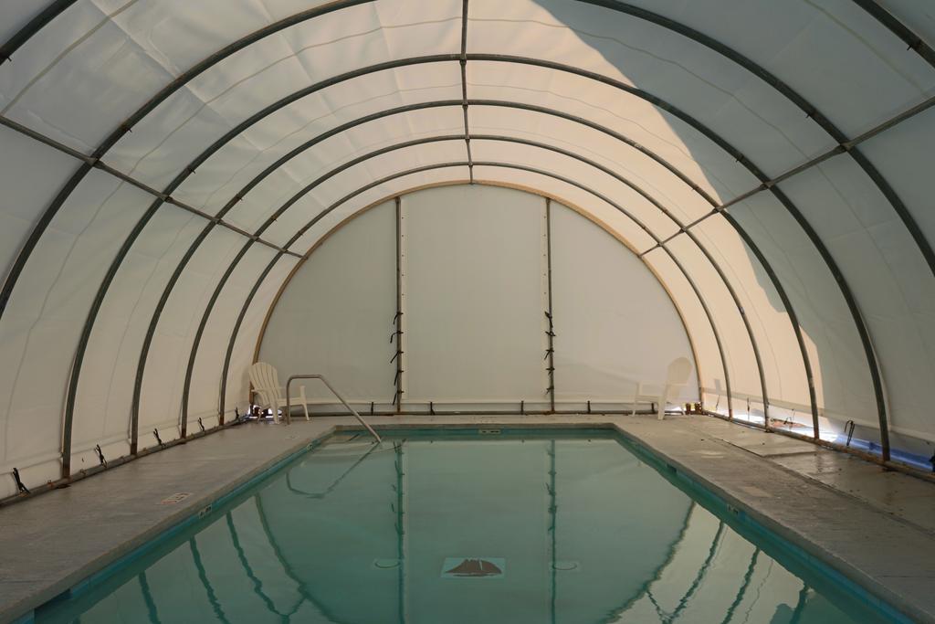 Schooner Beach And Racquet Club By Capital Vacations شاطئ ميرتل المظهر الخارجي الصورة